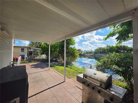 1529 SW 131 Avenue, Miami FL - photo 8 of 26