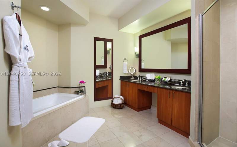 0 bedroom HotelMotel at 18001 Collins Ave 1008, Trump International Sones, Sunny Isles Beach — photo 5