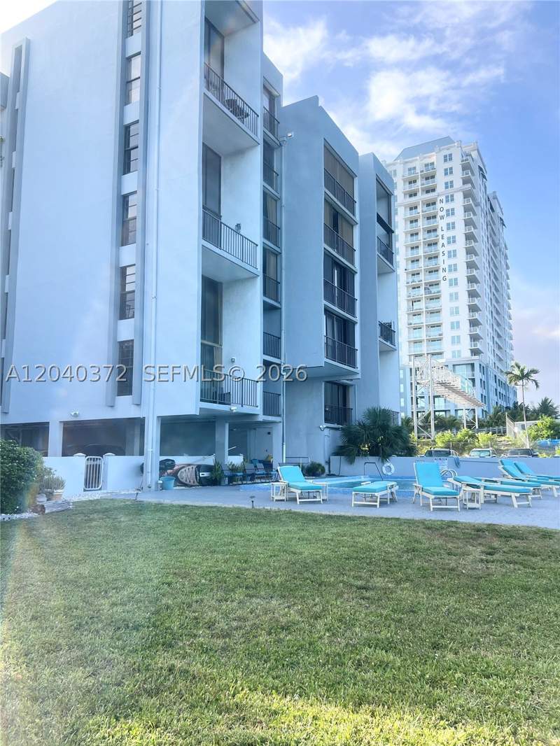 1 bedroom Condominium at 7899 NE Bayshore Ct 6A, Las Olas Condo, Miami — photo 2