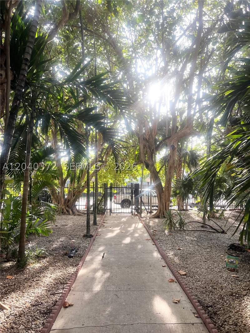 1 bedroom Condominium at 7899 NE Bayshore Ct 6A, Las Olas Condo, Miami — photo 3