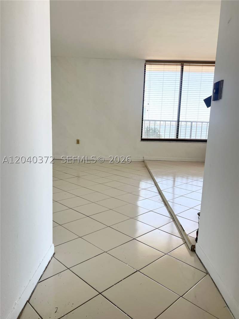 1 bedroom Condominium at 7899 NE Bayshore Ct 6A, Las Olas Condo, Miami — photo 4