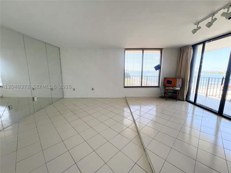 1 bedroom Condominium at 7899 NE Bayshore Ct 6A, Las Olas Condo, Miami — photo 5