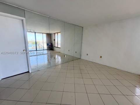 7899 NE Bayshore Ct 6A, Miami FL - photo 6 of 38