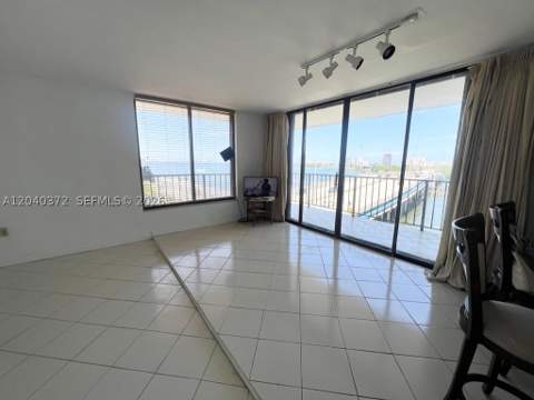 7899 NE Bayshore Ct 6A, Miami FL - photo 7 of 38