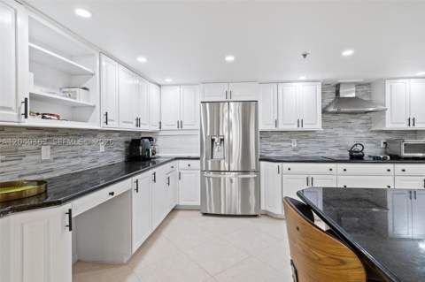 10175 Collins Ave 103, Bal Harbour FL - photo 10 of 38
