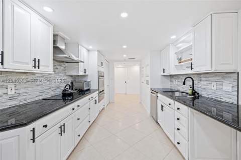 10175 Collins Ave 103, Bal Harbour FL - photo 14 of 38
