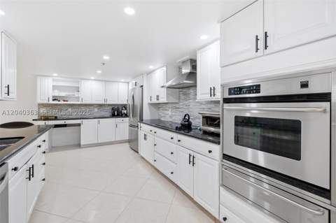 10175 Collins Ave 103, Bal Harbour FL - photo 16 of 38