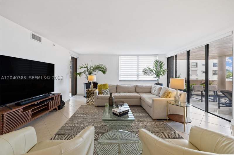2 bedroom Condominium at 10175 Collins Ave 103, The Tiffany Of Bal Harbour, Bal Harbour — photo 4