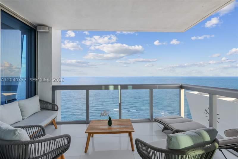 2 bedroom Condominium at 6899 Collins Ave 2208, North Carillon Beach Cond, Miami Beach — photo 4