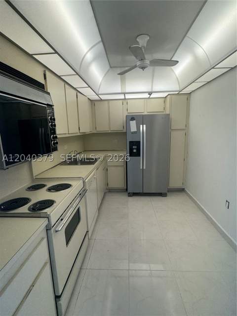 20505 E Country Club Dr 835, Aventura FL - photo 16 of 26