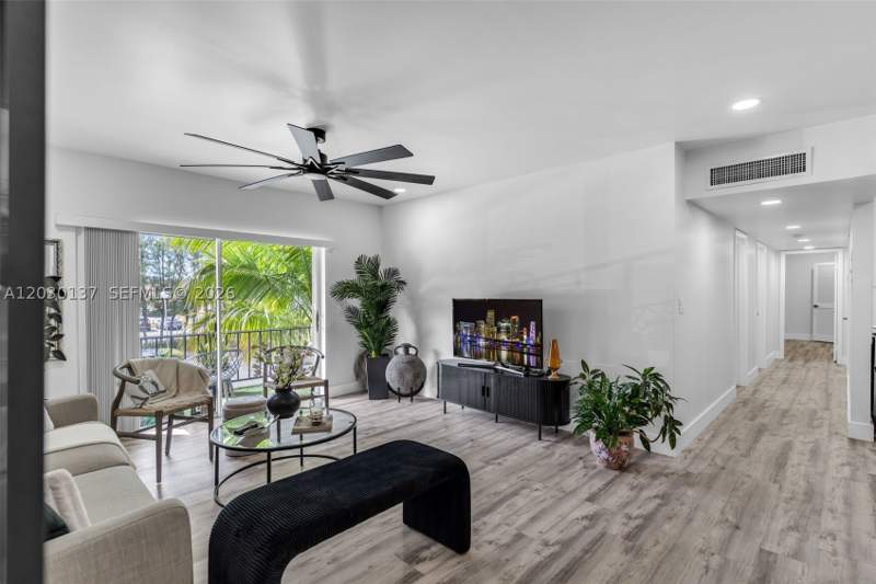3 bedroom Condominium at 13726 SW 90th Ave 28, Heather Walk Condo, Miami — photo 2