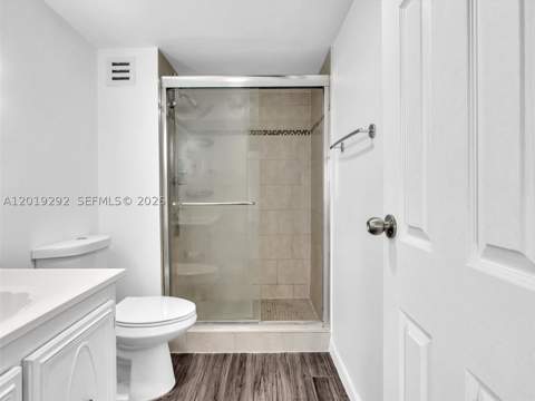 2450 NE 135th St 201, North Miami FL - photo 22 of 33
