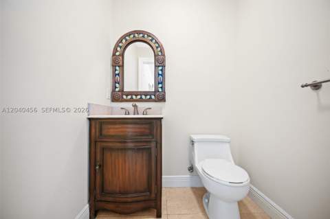 6185 W 10th Ave, Hialeah FL - photo 14 of 30