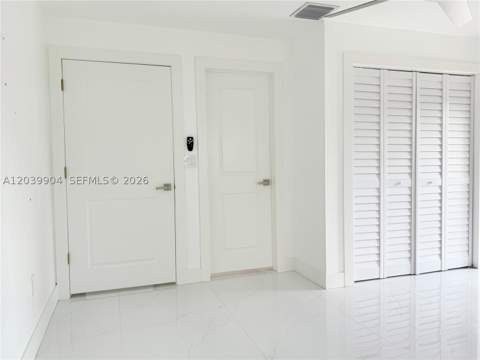18133 SW 93rd Ave, Palmetto Bay FL - photo 17 of 29