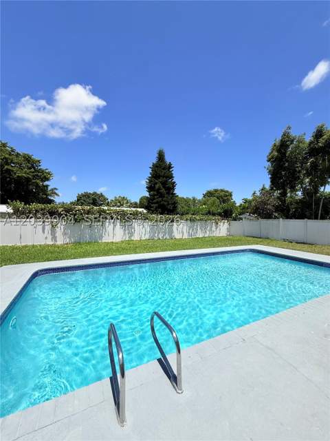 18133 SW 93rd Ave, Palmetto Bay FL - photo 24 of 29