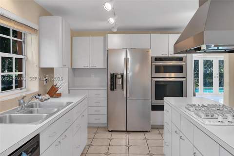 5309 Alton Rd, Miami Beach FL - photo 12 of 51