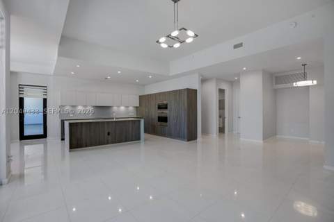 275 Giralda Ave 6C, Coral Gables FL - photo 10 of 45