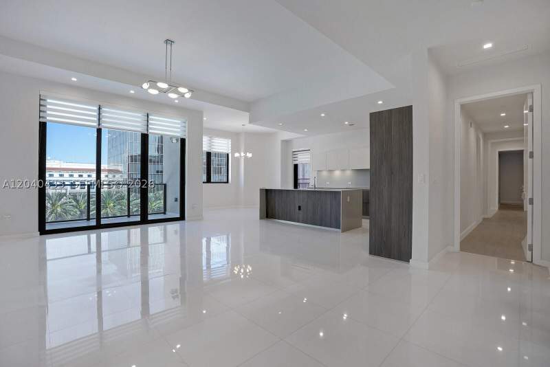 3 bedroom Condominium at 275 Giralda Ave 6C, Giralda Place Condo, Coral Gables — photo 5