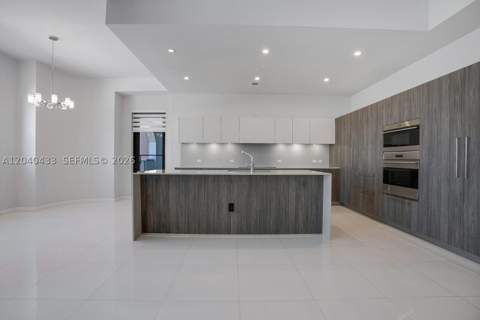 275 Giralda Ave 6C, Coral Gables FL - photo 9 of 45