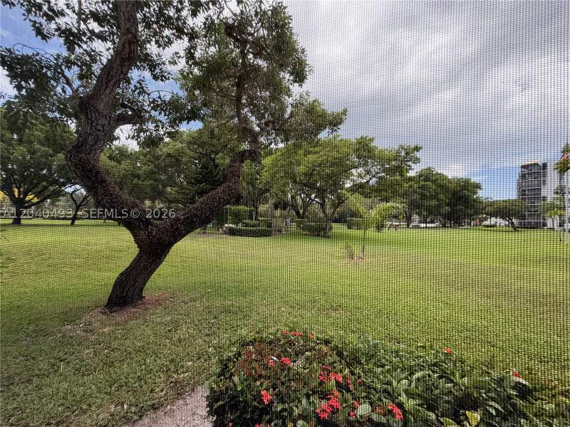 1 bedroom Condominium at 20500 W Country Club Dr 109, Biscaya III Condo, Aventura — photo 4