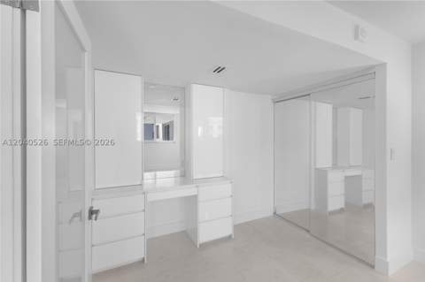 345 Ocean Dr 924, Miami Beach FL - photo 15 of 28