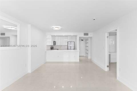 345 Ocean Dr 924, Miami Beach FL - photo 8 of 28