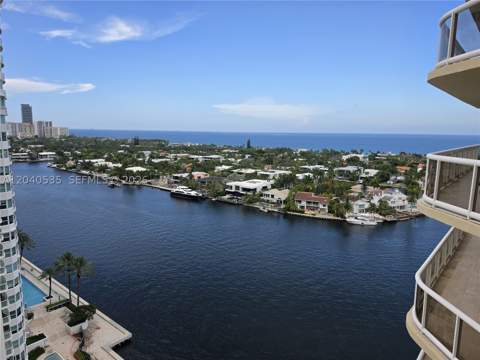 20191 E Country Club Dr 1805, Aventura FL - photo 16 of 36