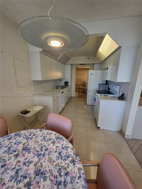 20191 E Country Club Dr 1805, Aventura FL - photo 19 of 36