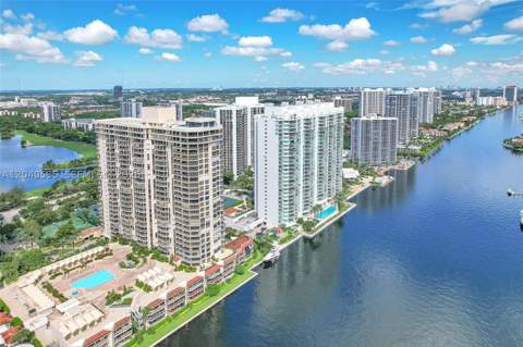 20191 E Country Club Dr 1805, Aventura FL - photo 8 of 36