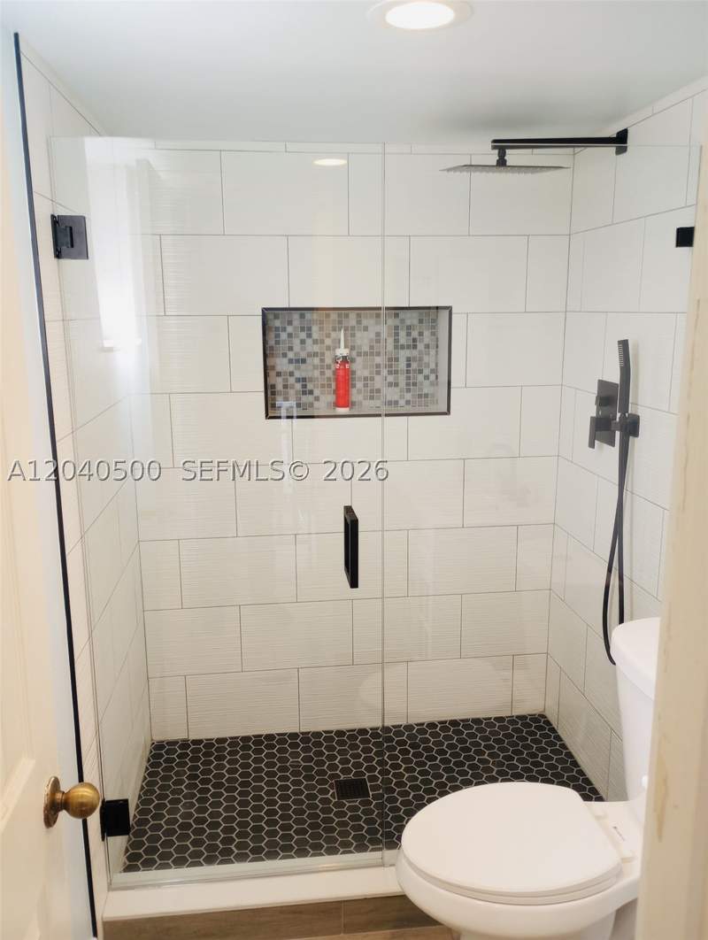 2 bedroom Condominium at 1350 NE 119th St 135021, Biscayne Park Terrace Con, Miami — photo 3
