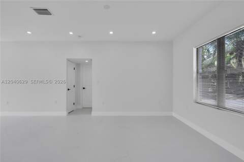 337 W 28th St, Miami Beach FL - photo 13 of 45