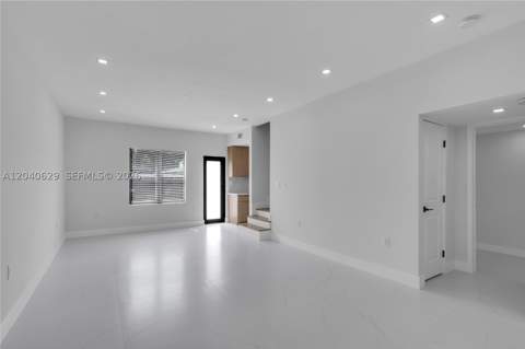 337 W 28th St, Miami Beach FL - photo 14 of 45