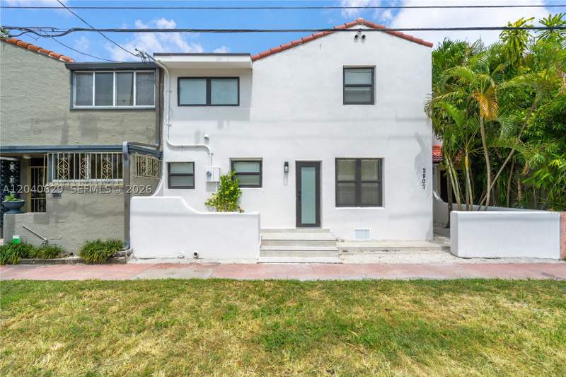 3 bedroom SingleFamilyResidence at 337 W 28th St, Salidor Court, Miami Beach — photo 3