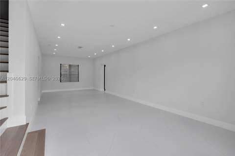 337 W 28th St, Miami Beach FL - photo 8 of 45