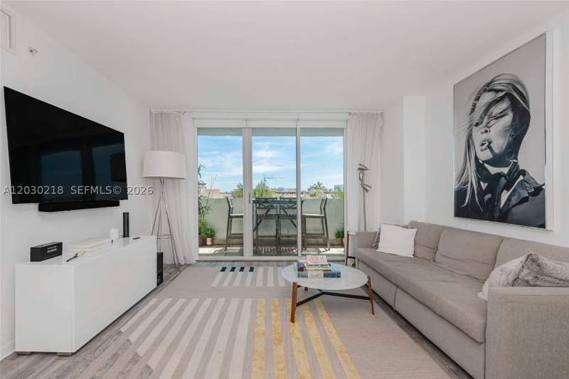 1 bedroom Condominium at 90 Alton Rd 607, Yacht Club At Portofino C, Miami Beach — photo 4