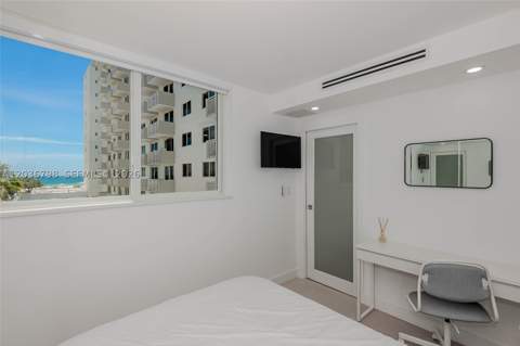 345 Ocean Dr 326, Miami Beach FL - photo 17 of 26