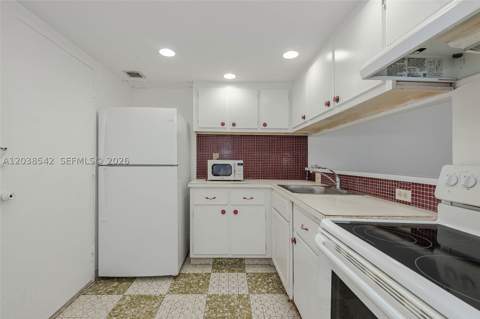 401 Ocean Dr 810, Miami Beach FL - photo 12 of 27