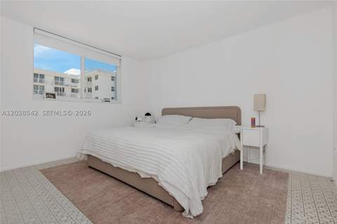 401 Ocean Dr 810, Miami Beach FL - photo 17 of 27