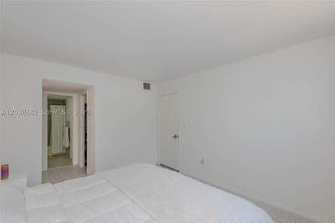 401 Ocean Dr 810, Miami Beach FL - photo 20 of 27