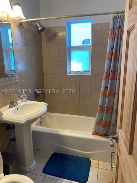 540 NW 111 St, Miami FL - photo 18 of 20