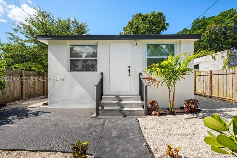 4 bedroom SingleFamilyResidence at 1820 NW 63rd St, Liberty City, Miami — photo 2