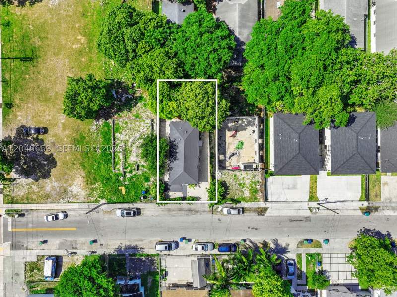 4 bedroom SingleFamilyResidence at 1820 NW 63rd St, Liberty City, Miami — photo 5