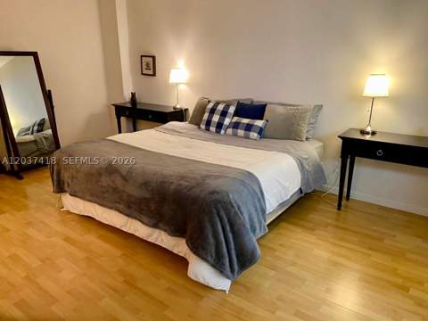 100 Bayview Dr 726, Sunny Isles Beach FL - photo 19 of 38