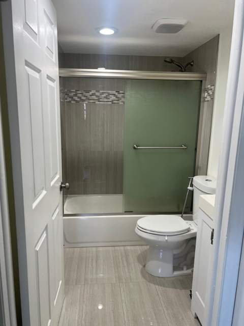 8145 NW 7th Street 208, Miami FL - photo 10 of 28