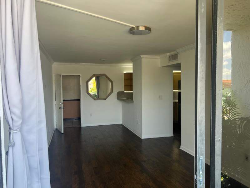 2 bedroom Condominium at 8145 NW 7th Street 208, Fontainebleau Gardens Cond, Miami — photo 5