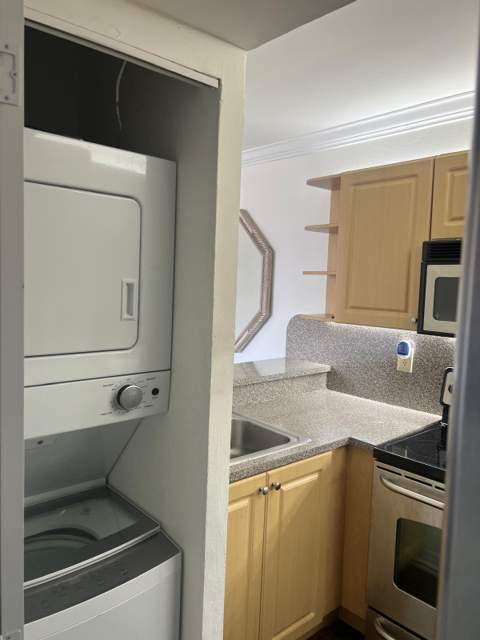 8145 NW 7th Street 208, Miami FL - photo 6 of 28