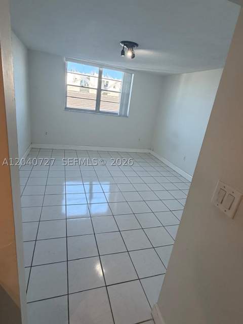 1990 Marseille Dr 303, Miami Beach FL - photo 10 of 27