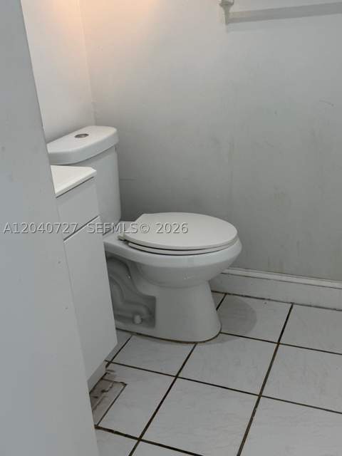 1990 Marseille Dr 303, Miami Beach FL - photo 15 of 27