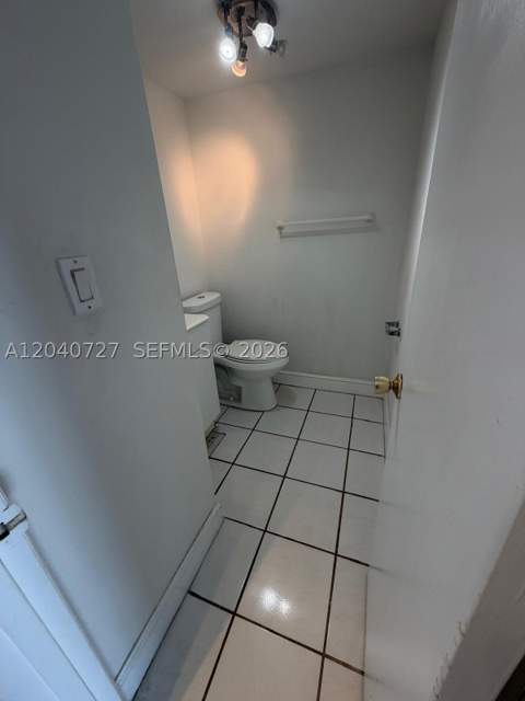 1990 Marseille Dr 303, Miami Beach FL - photo 16 of 27