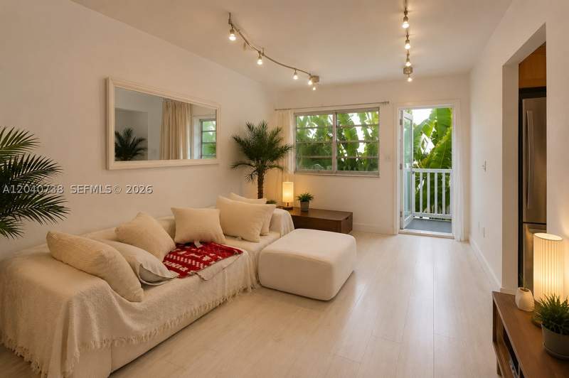 1 bedroom Condominium at 344 Meridian Ave 2B, 344 Meridian Ave Condo, Miami Beach — photo 2